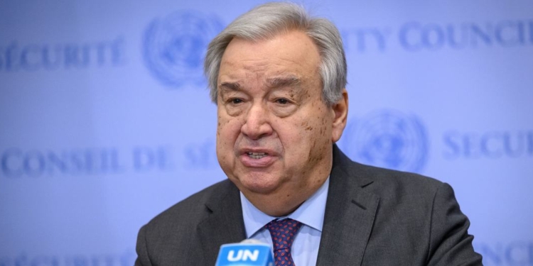 Генсек ООН поздравил мир с наступающим 2025 годом