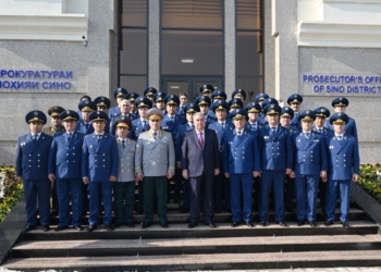Эмомали Рахмон открыл новое здание прокуратуры района Сино