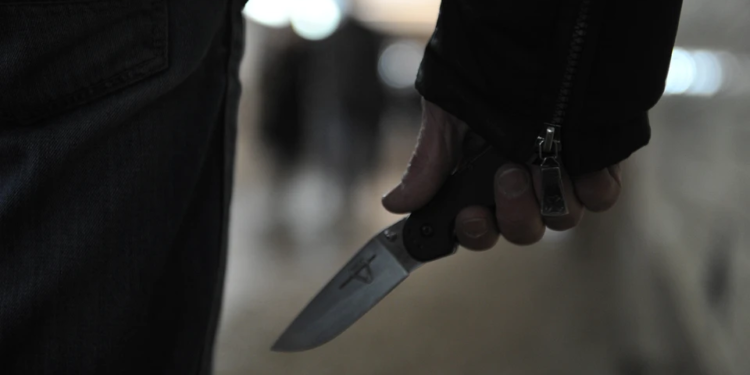 В Душанбе подросток задержан за ножевое ранение сверстника