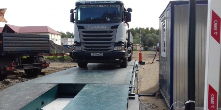 В Таджикистане усиливают меры против перегрузов на дорогах