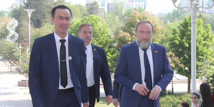 В Душанбе откроется Международный бизнес-центр Таджикистана и Украины