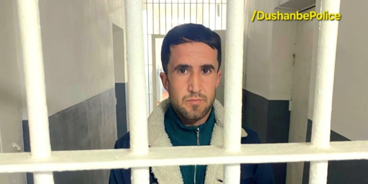 Милиция задержала рецидивиста за угон автомобиля в Душанбе