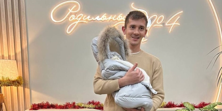Голкипер сборной Таджикистана Рустам Ятимов стал отцом