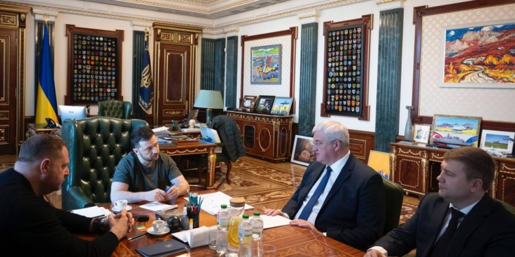 Украина поможет всем усилиям для стабилизации в Сирии, – Зеленский