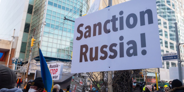 Евросоюз продлил санкции в отношении России