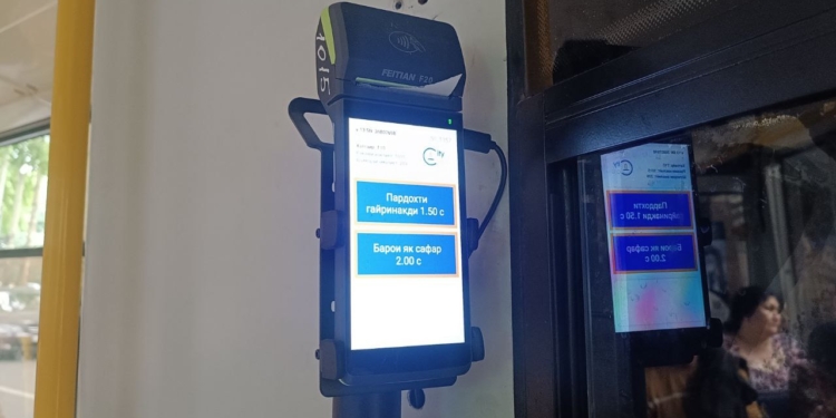 С 2025 года все виды общественного транспорта Таджикистана будут оснащены POS-терминалами