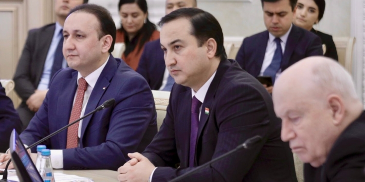 Таджикистан принял председательство в СНГ