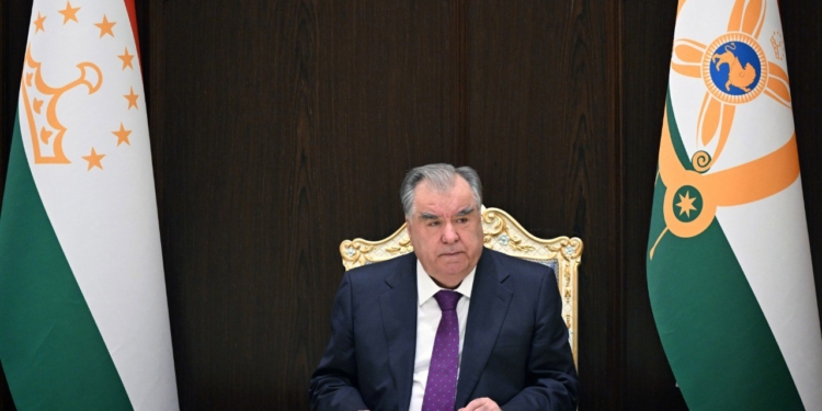 Президент Таджикистана предложил новых заместителей Генпрокурора