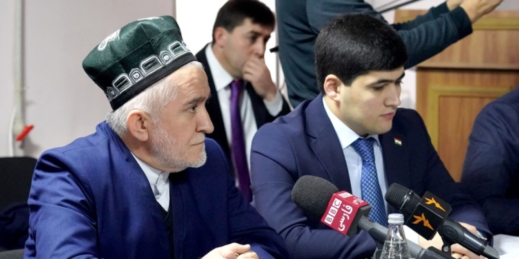 Напавший на председателя Совета улемов Таджикистана был членом экстремистской группы
