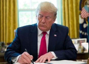 Трамп подписал указ о реализации инициатив DOGE по сокращению численности правительства
