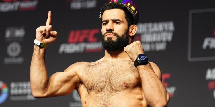 Мухаммад Наимов одержал победу в UFC