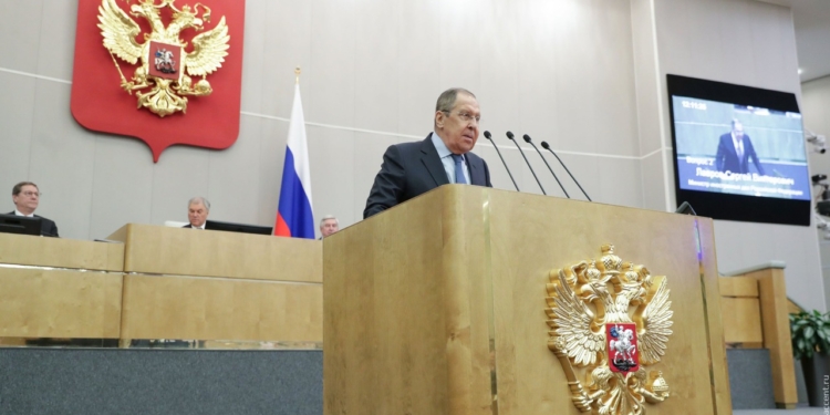 Лавров выступил против визового режима для мигрантов
