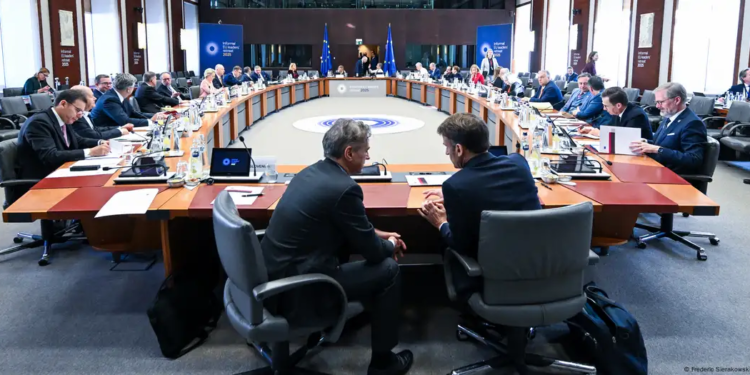 «Мы не хотим «Украины 2.0»: ЕС готовится обороняться от РФ