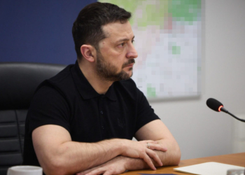 Зеленский заявил, что не подчинится договоренностям, достигнутым без участия Украины