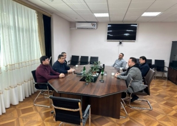Таджикистан и Узбекистан создадут совместное стекольное предприятие в Душанбе