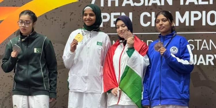 Таджикские спортсменки завоевали золото и бронзу на чемпионате Азии по тхэквондо в Пакистане