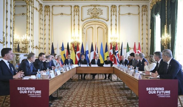 Стармер анонсировал создание коалиции по обеспечению мира в Украине
