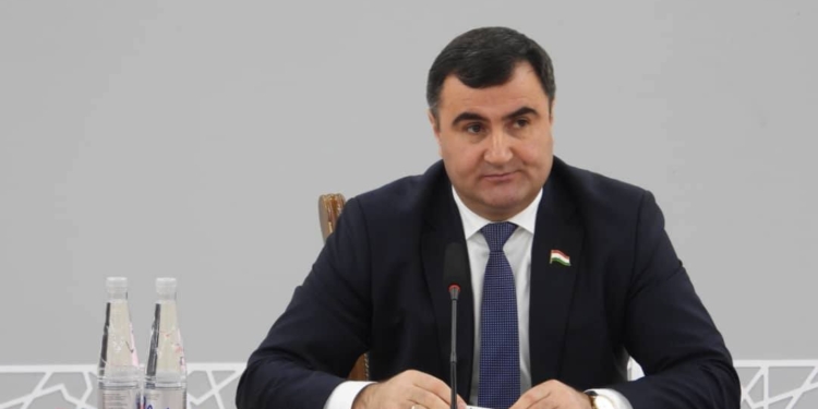В ГБАО обсудили вопросы социально-экономического развития и весеннего призыва
