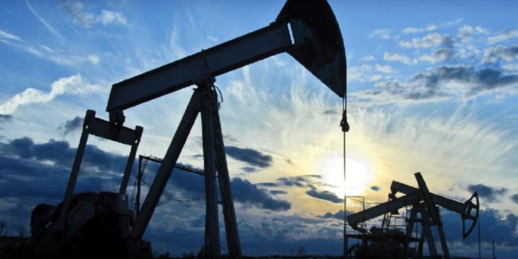 На китайском нефтяном месторождении обнаружены крупные запасы сланцевой нефти