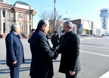 Премьер Кыргызстана прибыл в Душанбе для переговоров с главой правительства Таджикистана