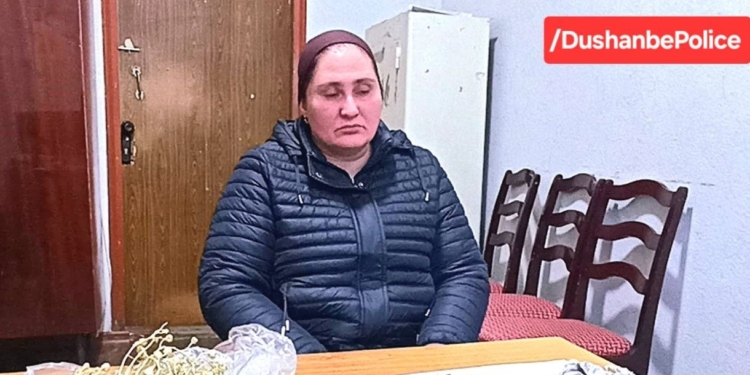 В Душанбе задержали женщину за занятия колдовством