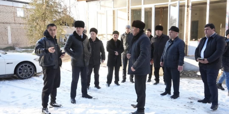 В Пенджикенте строят завод по производству шифера