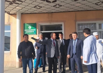 Глава минздрава посетил медицинские учреждения Исфары