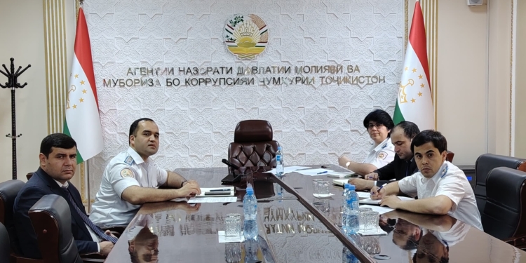 Таджикистан и УНП ООН обсудили реализацию антикоррупционной стратегии