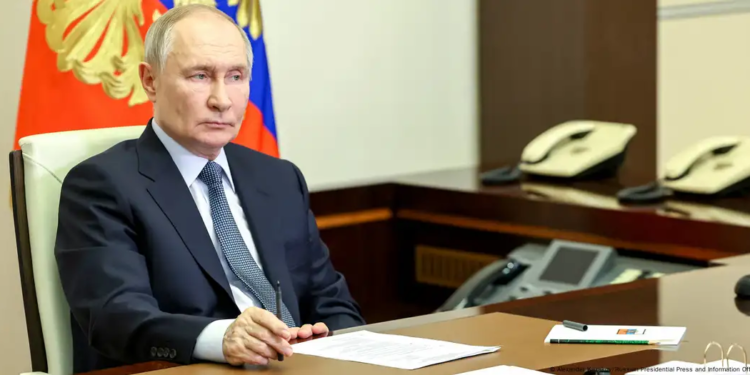 Путин объявил «пасхальное перемирие» в Украине с 19 по 21 апреля