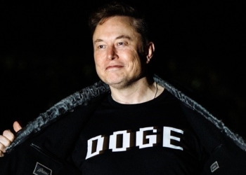 В США демократы требуют снять Маска с поста главы DOGE до 30 мая