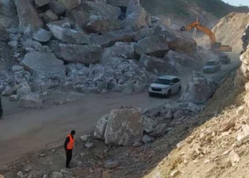На автодороге Левакант-Дангара произошел камнепад. Пострадавшие госпитализированы
