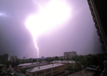 За ночь в Таджикистане обезврежены три опасных грозовых фронта