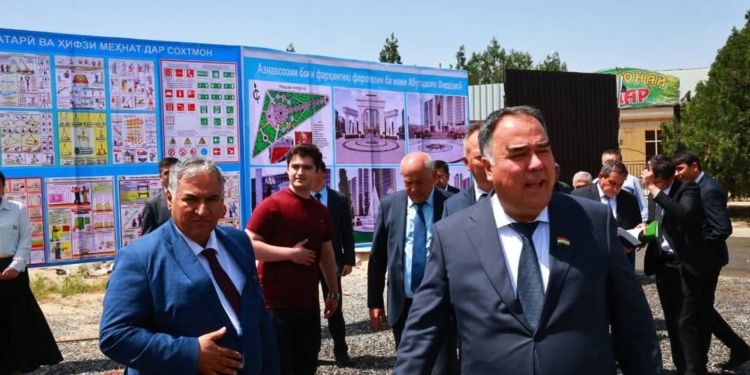В Пенджикенте строится парк имени Фирдоуси ко Дню независимости Таджикистана