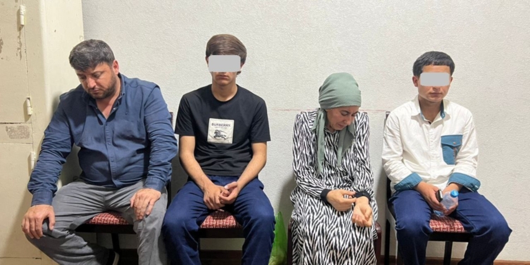 В Душанбе подростки снимали видео с ножом и алкоголем — родители привлечены к ответственности