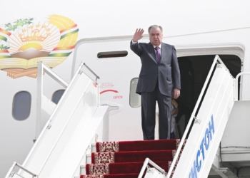 Президент Таджикистана Эмомали Рахмон прибыл в Москву с рабочим визитом