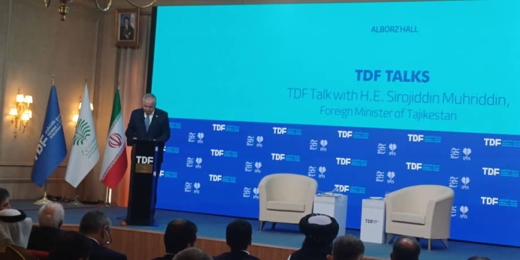 Министр иностранных дел Таджикистана выступил на Форуме Тегеранского диалога