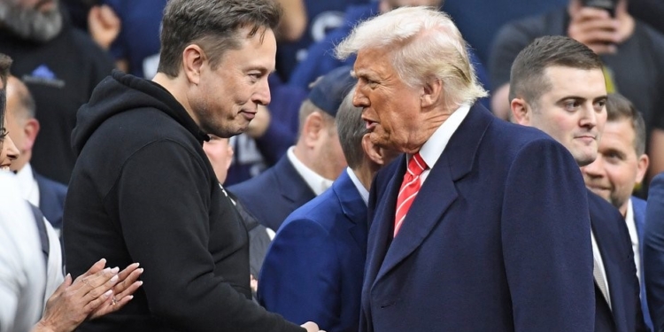 Илон Маск останется неофициальным советником администрации Трампа