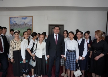 В Душанбе открылась 46-я весенняя сессия Малой академии наук Таджикистана