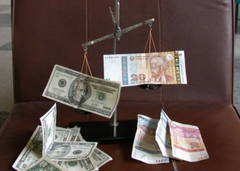 Курс доллара в Таджикистане снизился на 9% с начала года