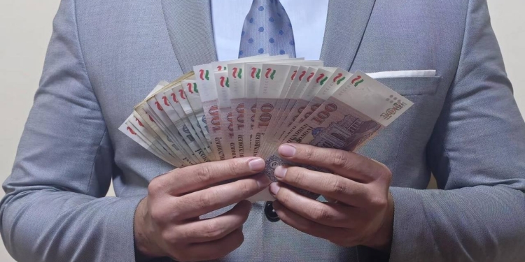 В Джайхуне раскрыт факт мошенничества со стороны начальника отдела статистики