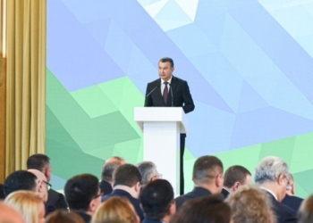 Премьер-министр Таджикистана принял участие в международной экологической конференции в Алтайском крае