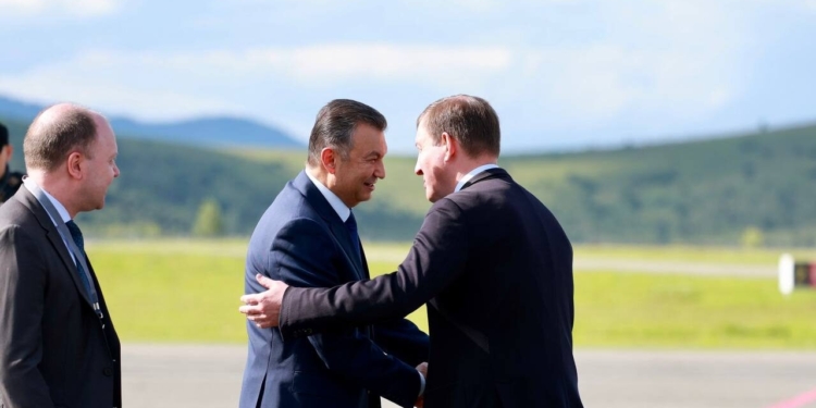 Премьер-министр Таджикистана прибыл с официальным визитом в Республику Алтай