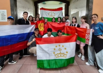 Школьники из Бохтара поедут в «Артек» как победители международного конкурса