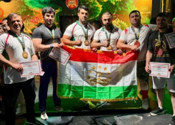 Пять золотых медалей завоевала сборная Таджикистана на чемпионате Азии по пауэрлифтингу во Вьетнаме