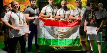 Пять золотых медалей завоевала сборная Таджикистана на чемпионате Азии по пауэрлифтингу во Вьетнаме