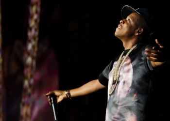 Forbes назвал Jay-Z самым богатым музыкантом мира с состоянием $2,6 млрд