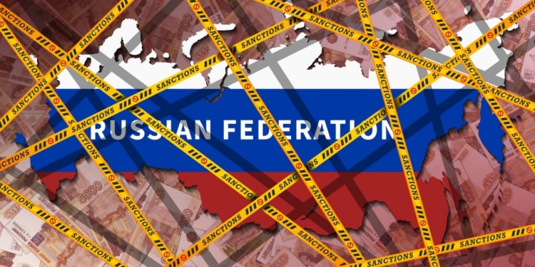 Швейцария расширила списки санкций против России и снизила «потолок цен» на нефть