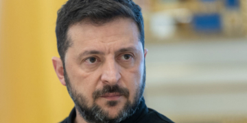 Зеленский: Россия готовится к большому наступлению на трех направлениях осенью, переговоры Путину нужны «для фотографии с Трампом»