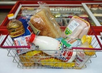 В трех городах Казахстана начнут пилотно выдавать ваучеры на продукты