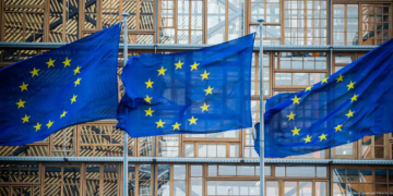 ЕС рассмотрит 19-й пакет санкций против России в сентябре